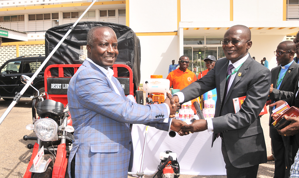 Dessert Lion International Donates Assorted Farm Inputs to KNUST