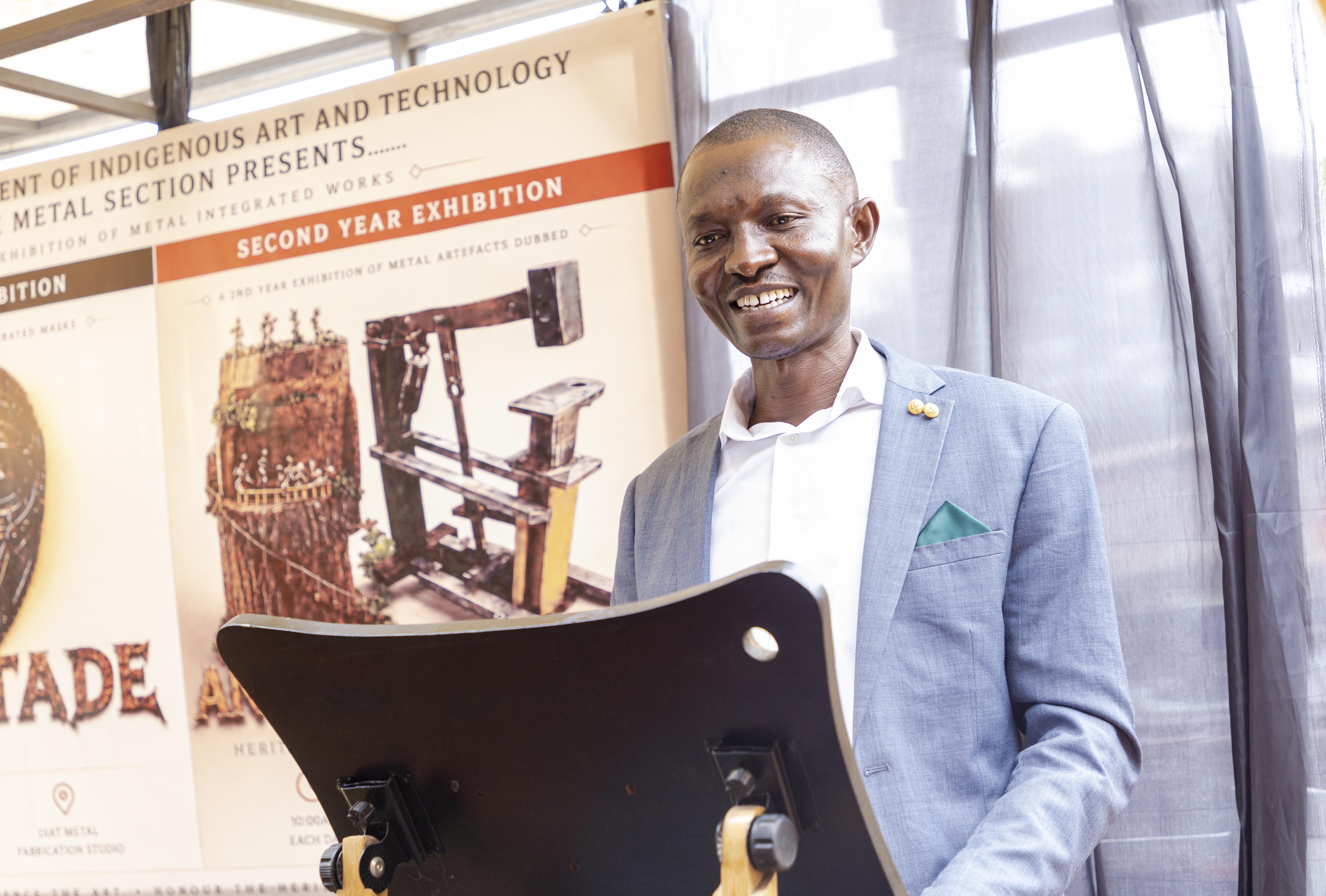 Head of the Department of Indigenous Art and Technology, Dr. Kwabena Asubonteng