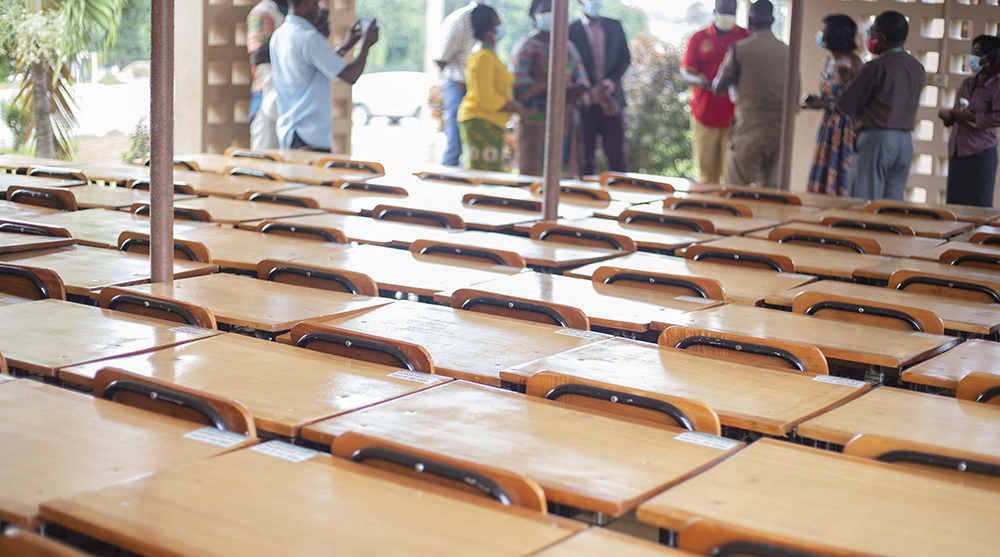 Class of 1982 Donates Furniture