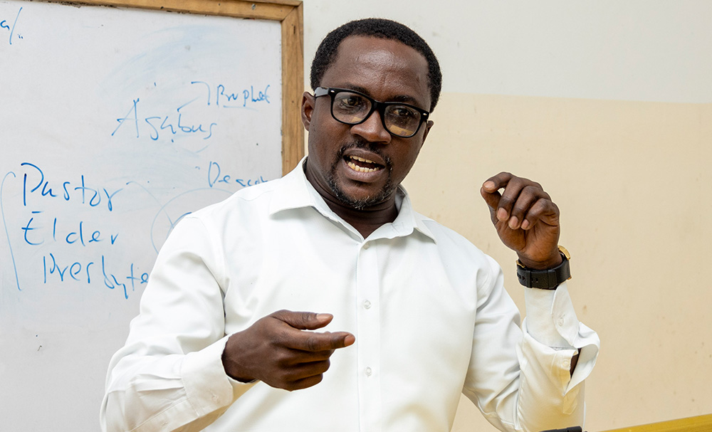 Dr. Martin Owusu Ansah, Off-campus Senior Tutor,
