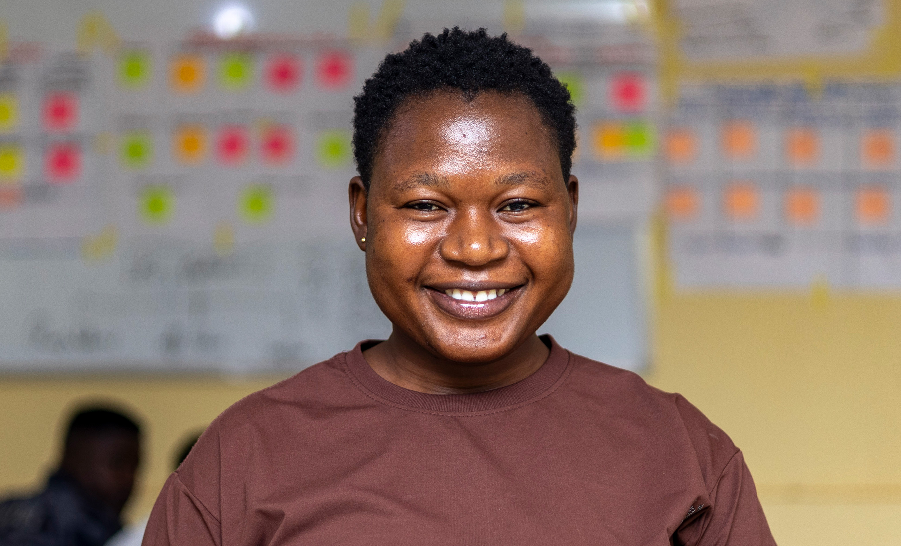 Lois Anafo Ayinloobo