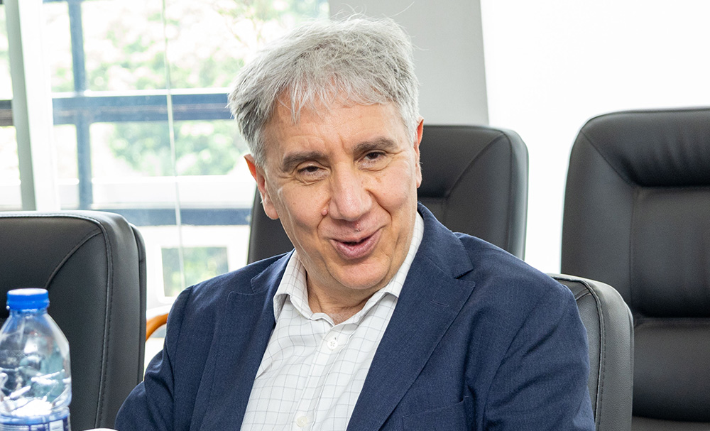 Academic Director of IGG, Majid Ezzati.