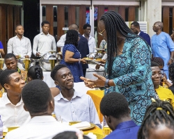 Vice-Chancellor Hosts MCF Scholars